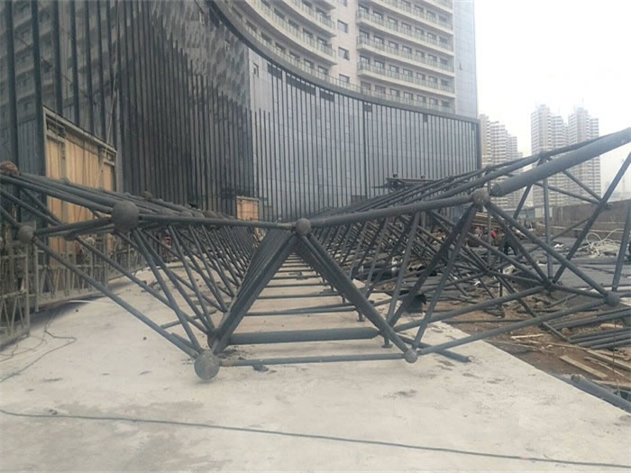 鄂尔多斯万豪酒店雨棚网架